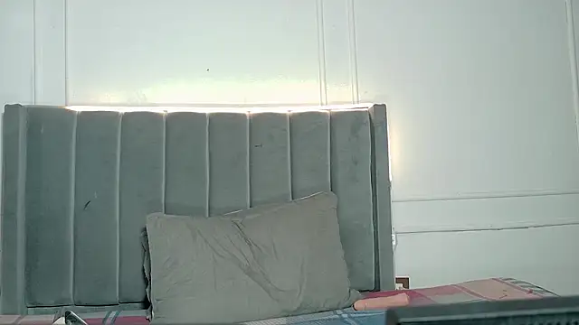 luxuryheaven 8 online show from February 28, 8:43 pm