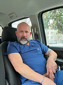 Snapshot of fuckadilf chatting on February 5, 8:46 pm fuckadilf online show from February 5, 8:46 pm