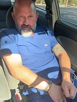 Snapshot of fuckadilf chatting on February 10, 4:33 pm fuckadilf online show from February 10, 4:33 pm