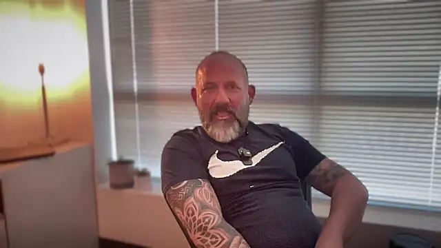 fuckadilf online show from May 3, 2:56 pm