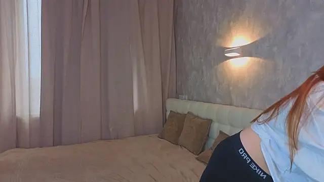 BobbieStenstrom online show from October 5, 9:07 am