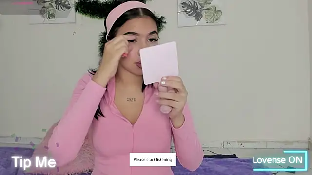 Snapshot of Ainoa_Pink chatting on December 3, 12:36 pm Ainoa Pink online show from December 3, 12:36 pm