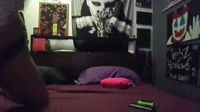 Snapshot of inkdhollow1 chatting on November 3, 4:47 am inkdhollow1 online show from November 3, 4:47 am