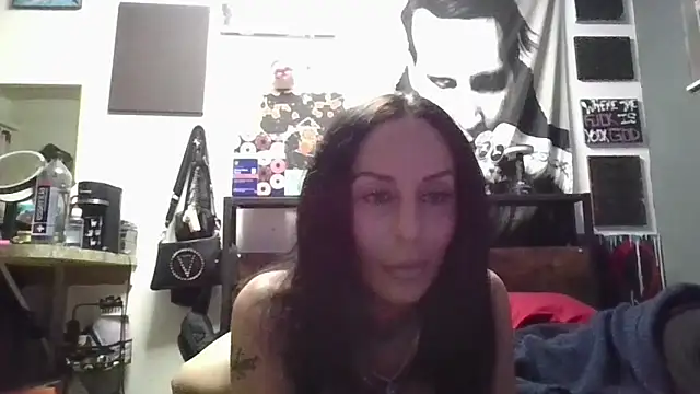 Snapshot of inkdhollow1 chatting on December 16, 3:44 am inkdhollow1 online show from December 16, 3:44 am