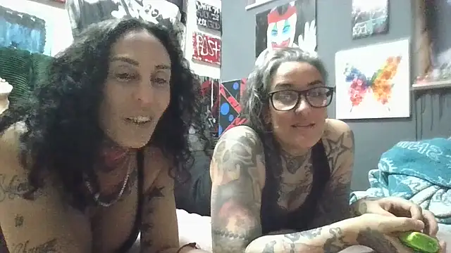 inkdhollow1 online show from August 1, 6:07 pm