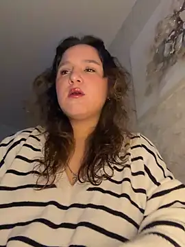 Luisaa rosee online show from October 4, 1:53 pm