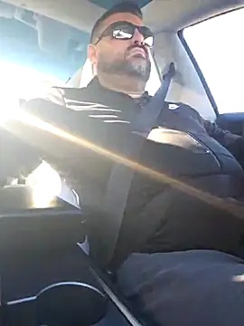 Roddog18 online show from November 25, 4:18 pm