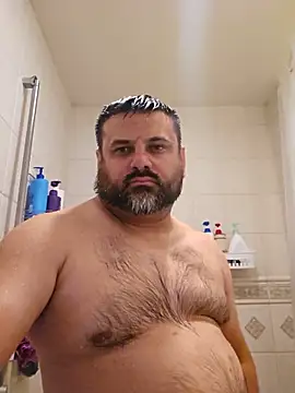 Snapshot of Roddog18 chatting on June 6, 12:43 pm Roddog18 online show from June 6, 12:43 pm