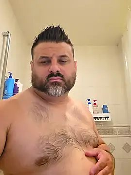 Roddog18 online show from August 6, 6:37 am