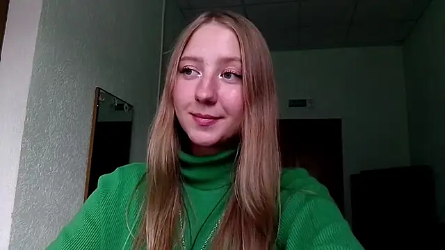 CarynFlaryn online show from October 1, 11:05 am