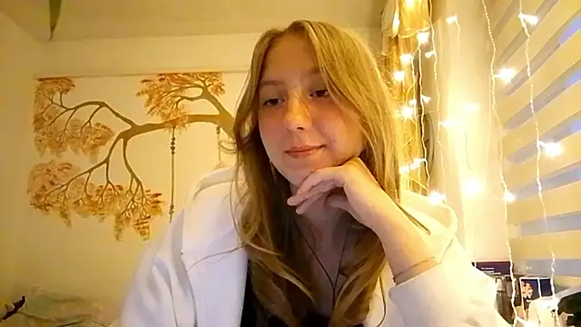 CarynFlaryn online show from October 9, 4:10 am