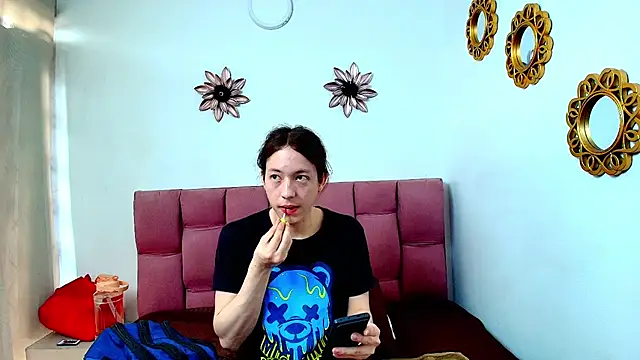 SnowyX  online show from October 10, 7:24 pm