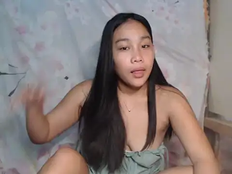 Snapshot of luna_light23 chatting on October 29, 12:57 am luna light23 online show from October 29, 12:57 am