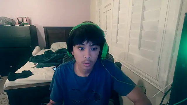 youngasianboy2007 online show from October 27, 5:11 am