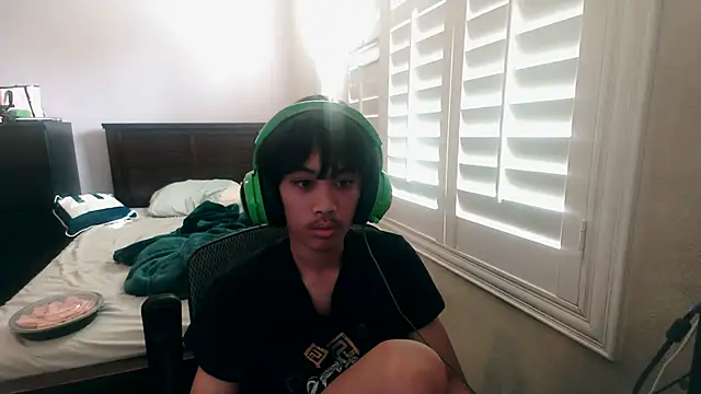 youngasianboy2007 online show from November 2, 8:44 pm