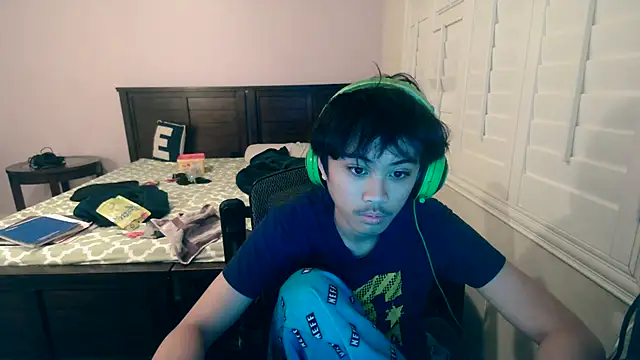 youngasianboy2007 online show from April 27, 9:07 am