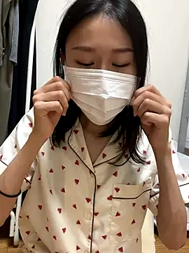 Snapshot of mia2_jp chatting on October 18, 4:37 am mia2 jp online show from October 18, 4:37 am