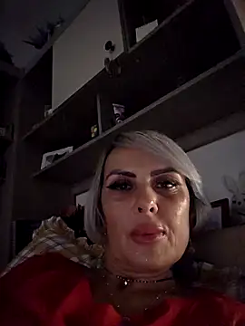 Snapshot of KirraWhite chatting on October 21, 6:08 pm KirraWhite online show from October 21, 6:08 pm