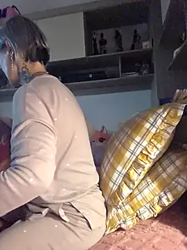 Snapshot of KirraWhite chatting on November 14, 6:06 pm KirraWhite online show from November 14, 6:06 pm