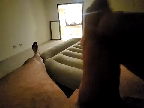 Snapshot of rezzzze chatting on October 12, 11:04 pm rezzzze online show from October 12, 11:04 pm