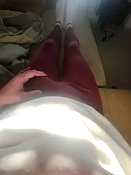 Snapshot of rezzzze chatting on November 22, 2:38 pm rezzzze online show from November 22, 2:38 pm