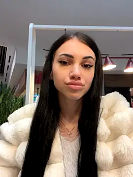 Snapshot of ilariea_girl chatting on October 23, 2:16 pm ilariea girl online show from October 23, 2:16 pm