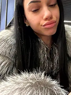 Snapshot of ilariea_girl chatting on January 18, 5:39 pm ilariea girl online show from January 18, 5:39 pm