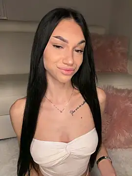 Snapshot of ilariea_girl chatting on March 15, 11:55 pm ilariea girl online show from March 15, 11:55 pm