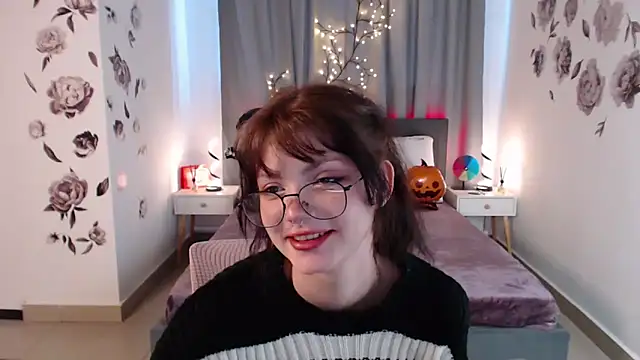 Snapshot of MileyRood chatting on November 3, 11:26 pm MileyRood online show from November 3, 11:26 pm