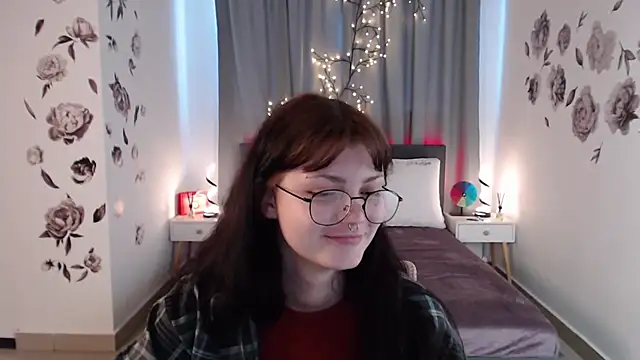 Snapshot of MileyRood chatting on November 7, 11:38 pm MileyRood online show from November 7, 11:38 pm