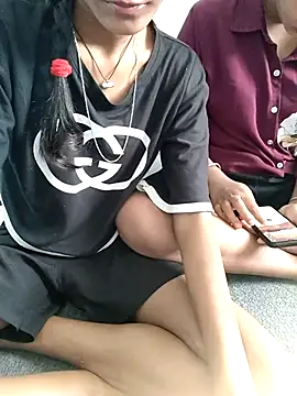 Unique girls90 online show from February 23, 6:11 am