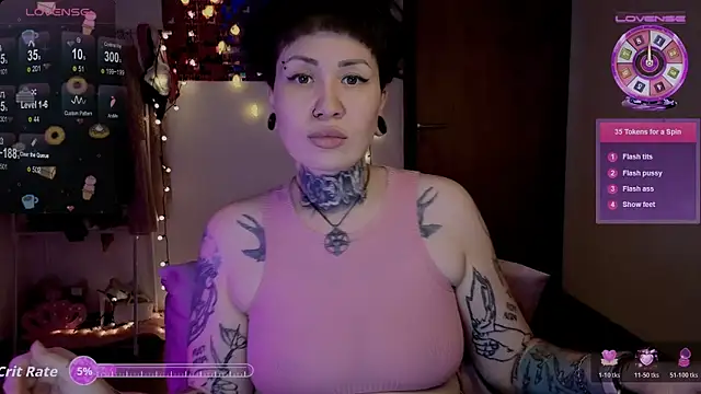 Snapshot of Senorita__Dakota chatting on November 11, 8:25 am Senorita Dakota online show from November 11, 8:25 am