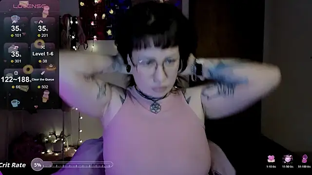 Snapshot of Senorita__Dakota chatting on December 13, 10:48 pm Senorita Dakota online show from December 13, 10:48 pm