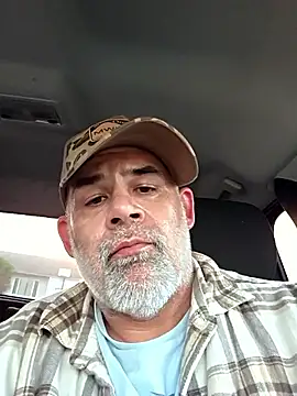 DeeBestEver online show from April 3, 2:04 pm