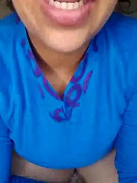 Snapshot of anal_lover90 chatting on December 19, 1:18 pm anal lover90 online show from December 19, 1:18 pm