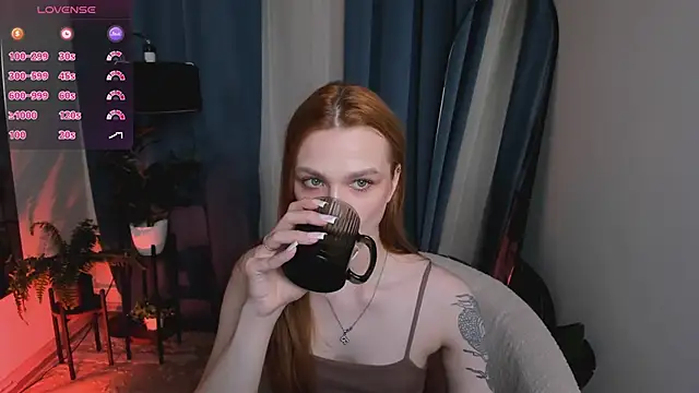PollyMayer online show from May 21, 8:49 pm