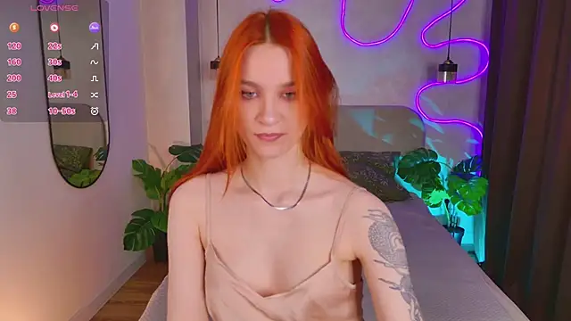 PollyMayer online show from June 16, 8:55 pm