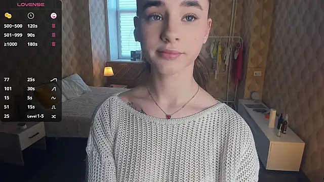 Snapshot of JinnyMcie chatting on November 16, 8:53 am JinnyMcie online show from November 16, 8:53 am