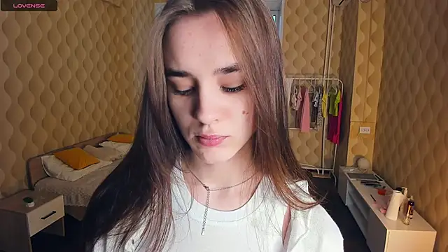 Snapshot of JinnyMcie chatting on December 21, 12:12 pm JinnyMcie online show from December 21, 12:12 pm