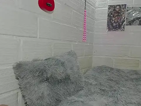 Daniell 007 online show from October 10, 9:03 pm