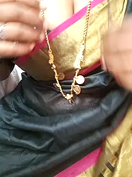 Snapshot of Tamil_Ammani chatting on July 12, 5:09 am Tamil Ammani online show from July 12, 5:09 am