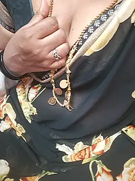Snapshot of Tamil_Ammani chatting on July 19, 6:44 pm Tamil Ammani online show from July 19, 6:44 pm