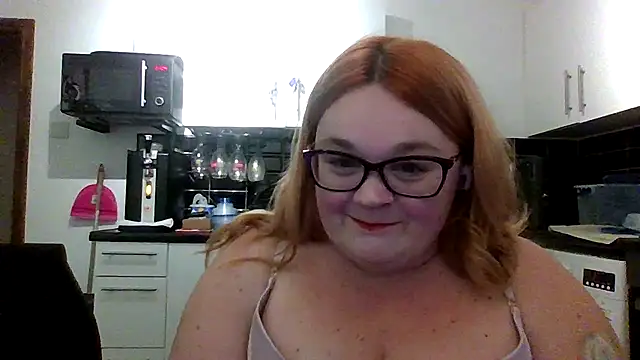 Curvy-AmyX online show from October 14, 8:20 pm
