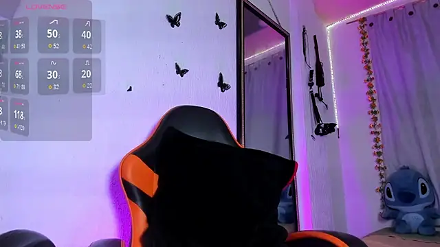 Snapshot of Pamela_wish2 chatting on November 19, 12:21 am Pamela wish2 online show from November 19, 12:21 am