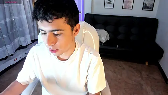 Snapshot of Nyko_ds chatting on October 24, 4:20 am Nyko ds online show from October 24, 4:20 am