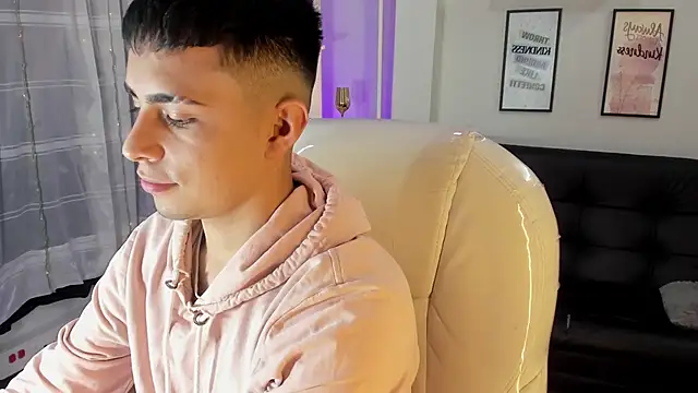 Snapshot of Nyko_ds chatting on October 31, 4:24 am Nyko ds online show from October 31, 4:24 am