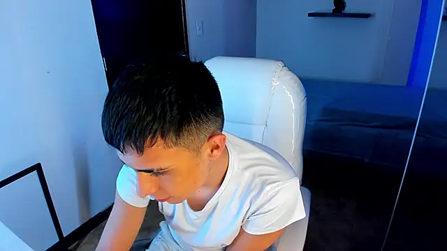 Snapshot of Nyko_ds chatting on November 7, 5:07 am Nyko ds online show from November 7, 5:07 am