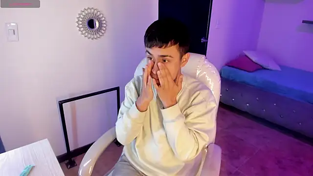 Snapshot of Nyko_ds chatting on November 27, 4:14 am Nyko ds online show from November 27, 4:14 am