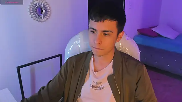 Snapshot of Nyko_ds chatting on December 4, 3:27 am Nyko ds online show from December 4, 3:27 am