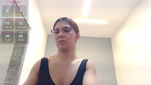Snapshot of sammy_gale chatting on June 24, 11:53 am sammy gale online show from June 24, 11:53 am